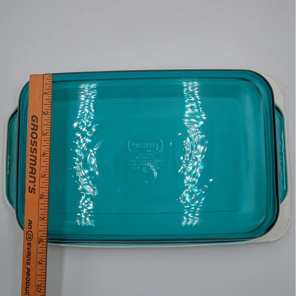 Pyrex Baking Dish Teal Blue Glass 3qt Rectangular Roaster with Lid 13x9x2in